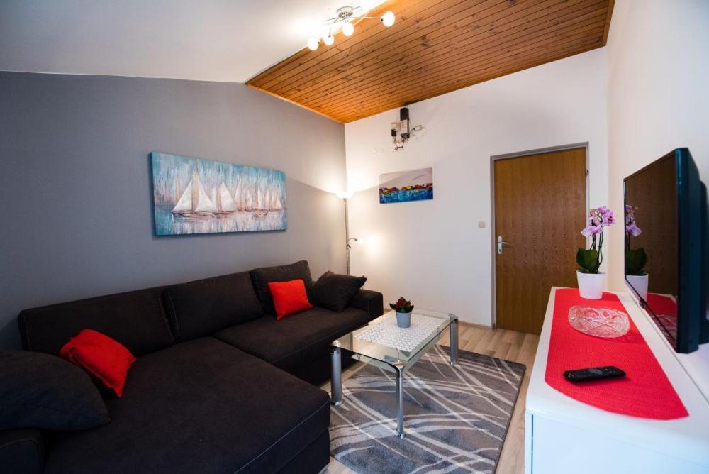 Apartments Care Donji Okrug  Esterno foto