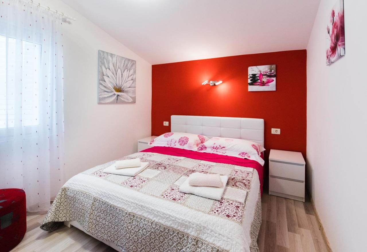 Apartments Care Donji Okrug  Esterno foto